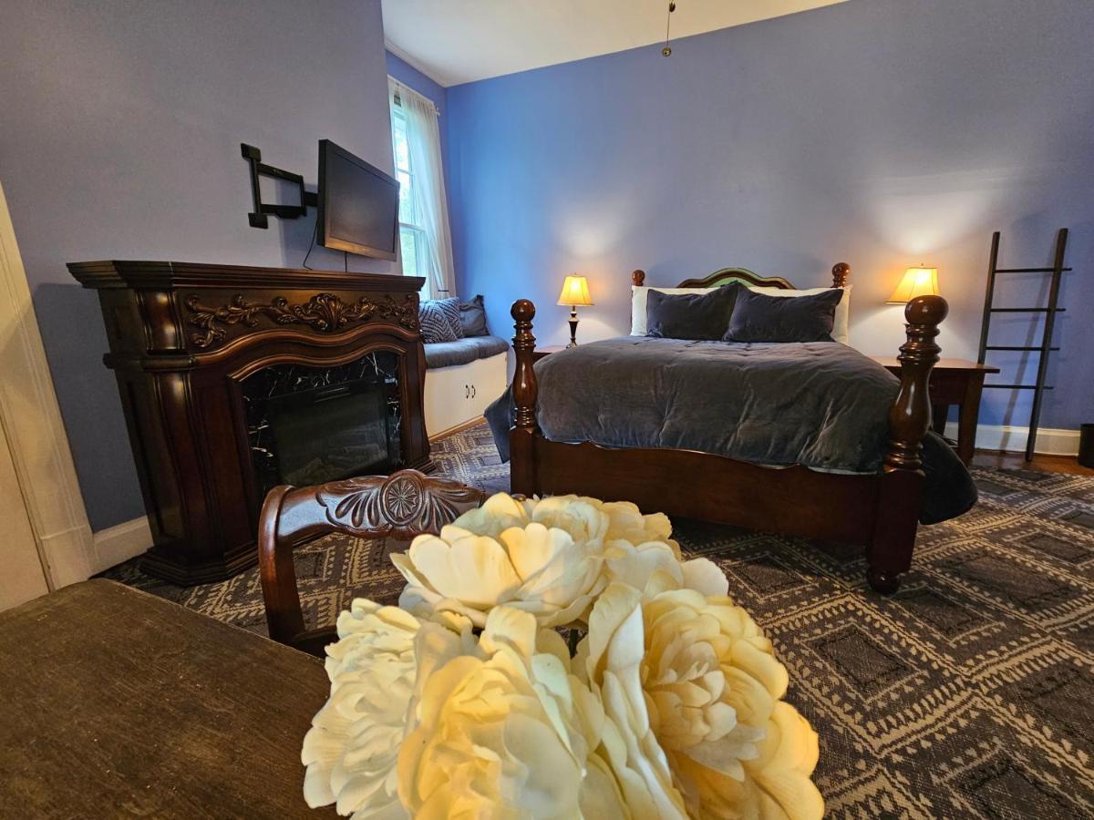 Bed and Breakfast Winridge Manor Madison Heights Zimmer foto